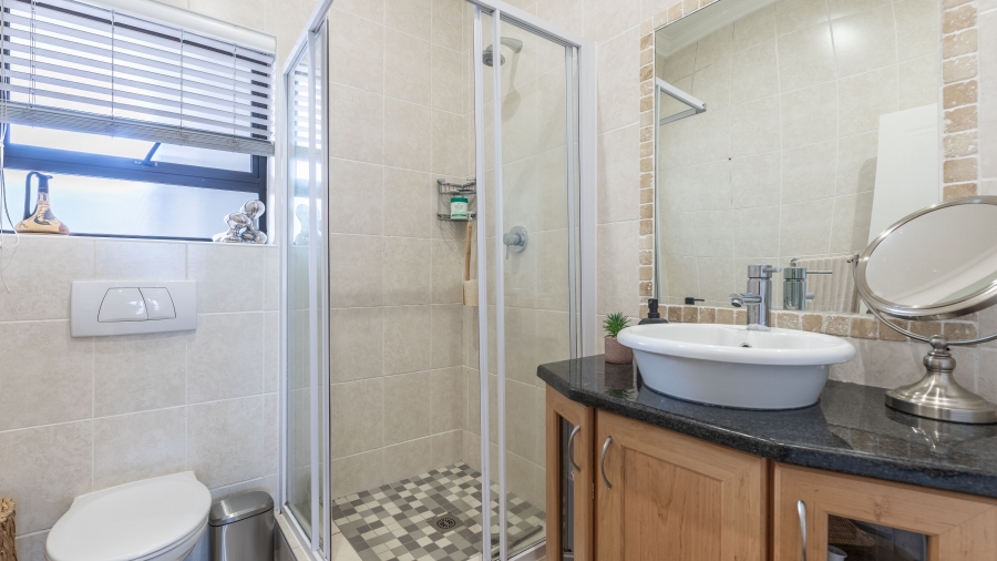 To Let 2 Bedroom Property for Rent in Big Bay Western Cape